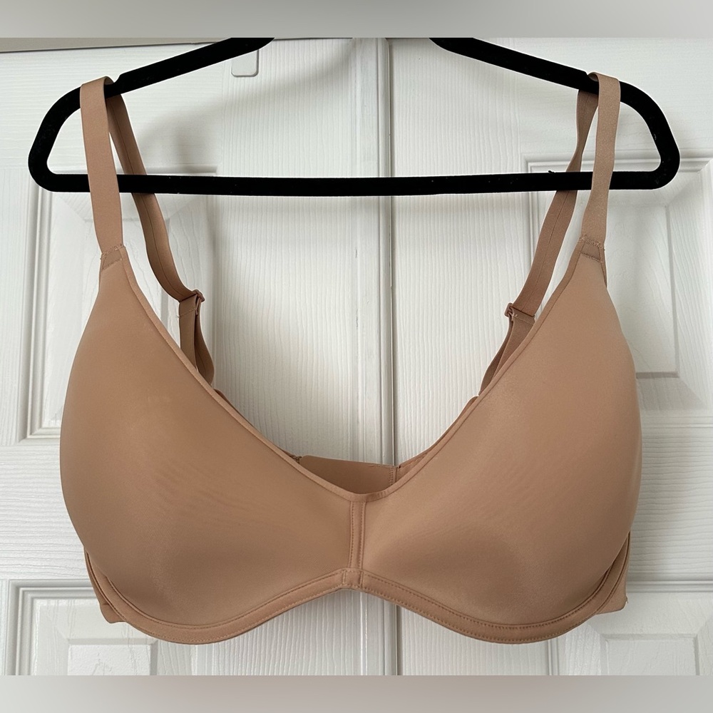 SKIMS nude bra size 40DDD